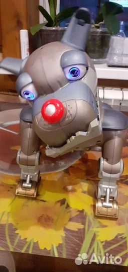 Игрушка робот