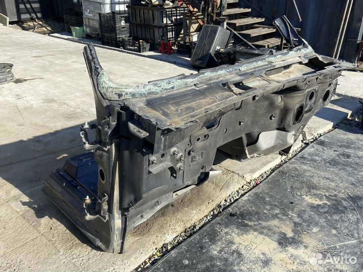 Передняя часть кузова Cadillac Escalade GMT800