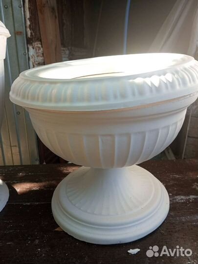 Ваза напольная из гипса