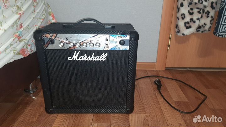 Гитарный комбоусилитель marshall
