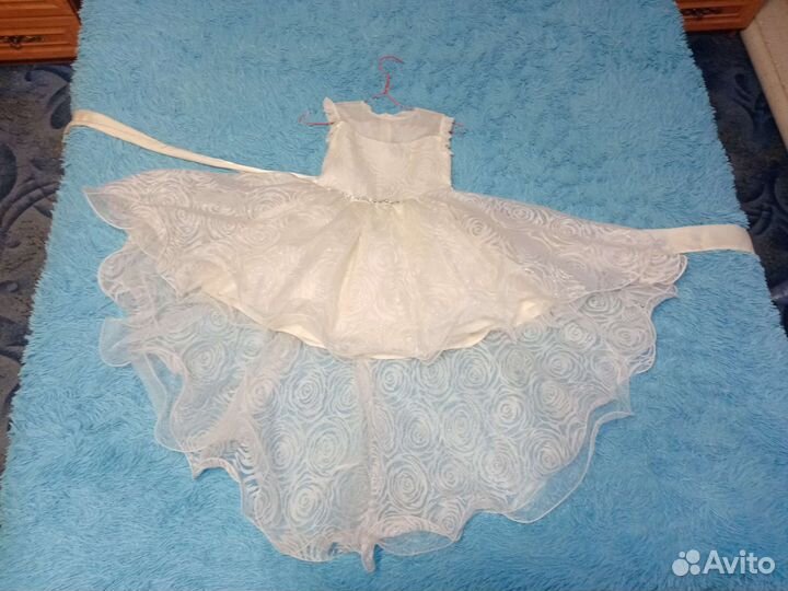 Платье праздничное на девочку 116