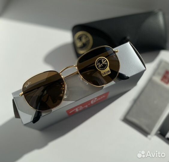 Солнцезащитные очки женские