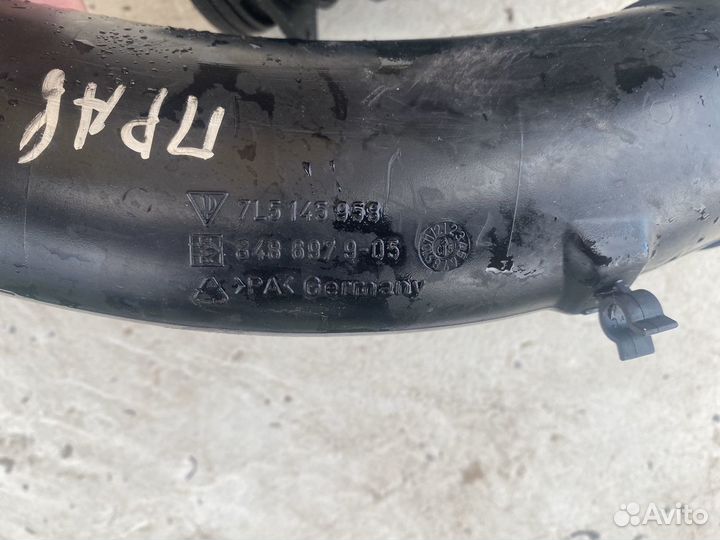 Патрубок воздуховод интеркул Porsche Cayenne I 955