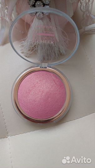 Румяна Catrice Cheek Lover, тон Blooming Hibiscus