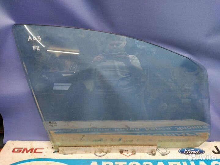 Стекло перед. правое Opel Zafira B A05 05-15