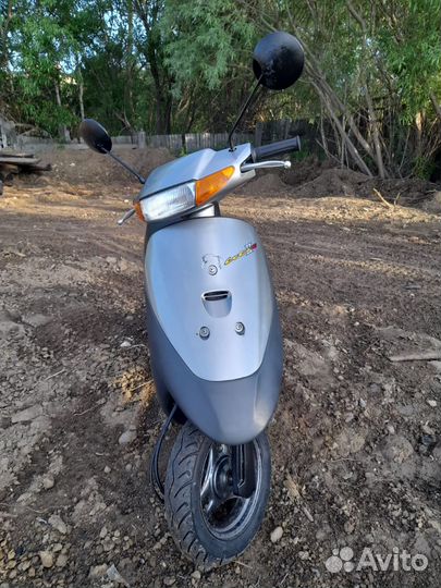 Скутер Suzuki lets 2
