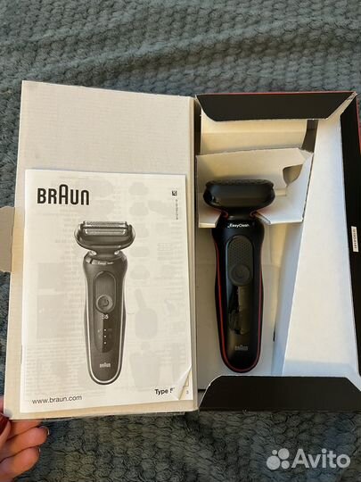 Электрическая бритва Braun