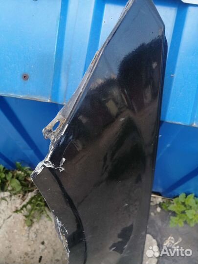 Крыло на mercedes w204