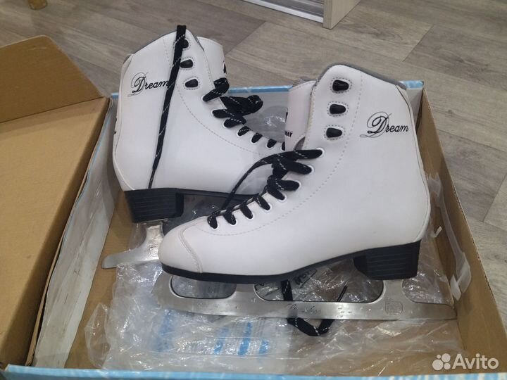 Коньки фигурные размер 38