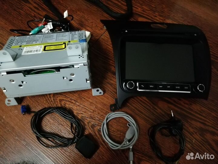 Автомобильная навигационная мультимедийная система