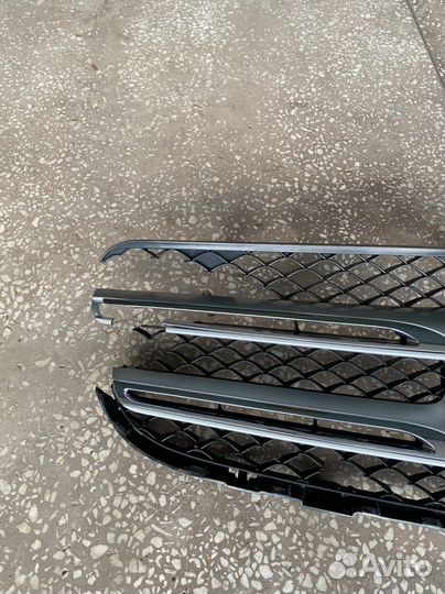 Решетка радиатора Мерседес GLC X253