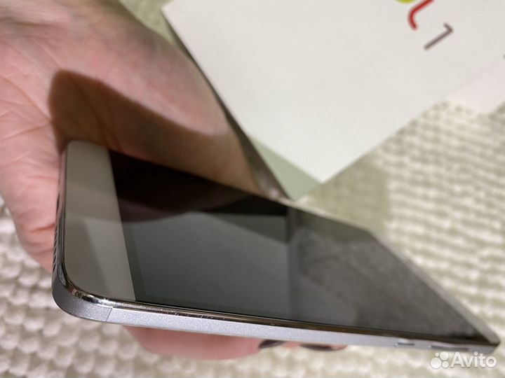 Смартфон coolpad C103. Телефон
