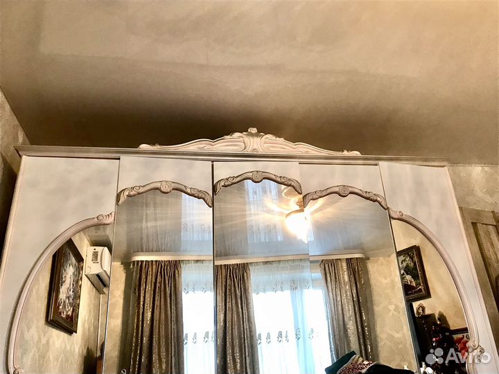 Шкаф белый зеркальный 5 ти дверный Беларусь