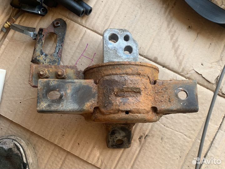 Подушка АКПП kia rio 2