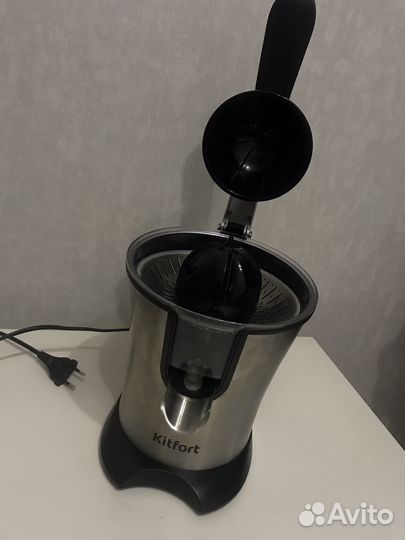 Соковыжималка Kitfort KT-1108