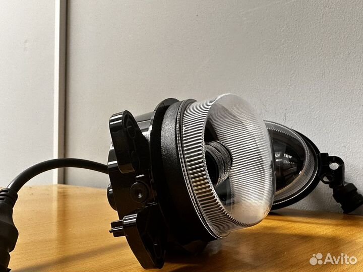 Протифотуманные фары на мерседес