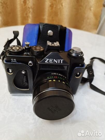 Плёночные фотоаппараты Зенит 11, Орион и Сокол