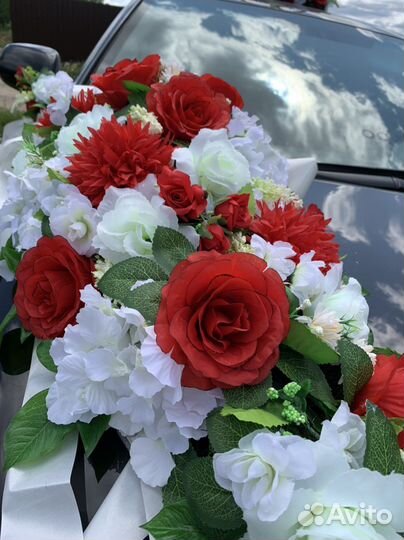 Свадебные украшения на машину