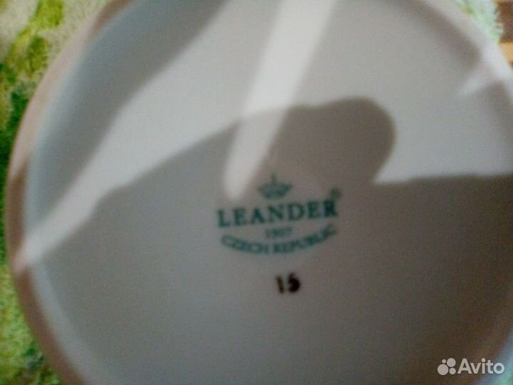 Сахарница леандер