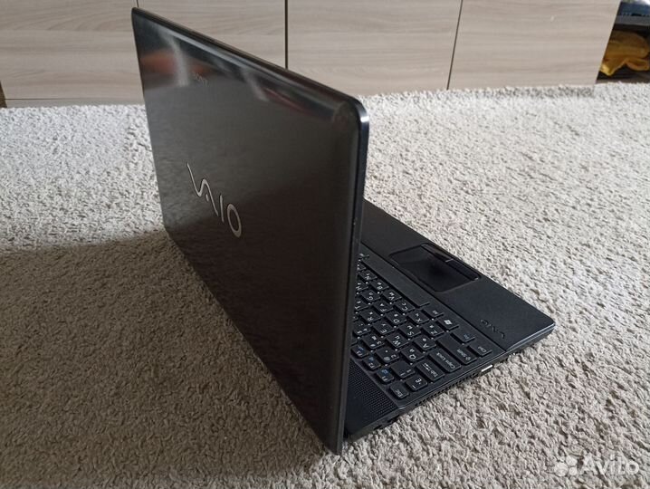 Игровой Sony Vaio Core i3, 320gb, HD5470M