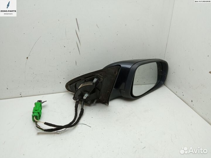 Зеркало наружное правое на Volvo V70 (2000-2007)