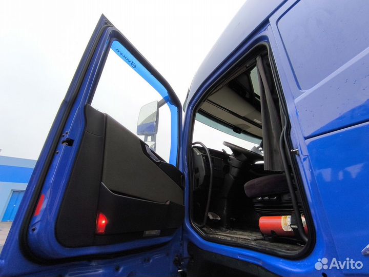 Дверь левая в сборе 2016г. Volvo FH