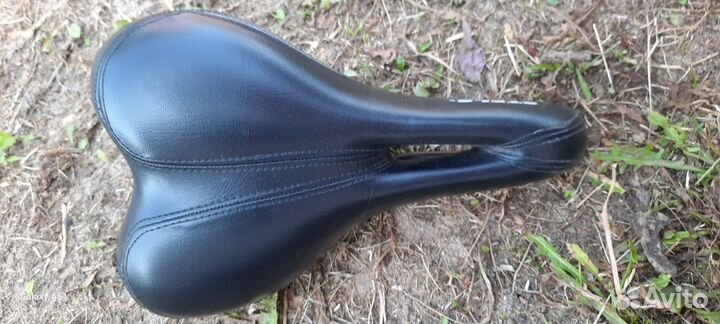 Сиденья на велосипед