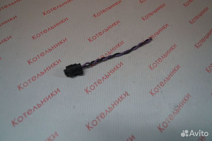 Nissan 21481-AV700 Разьем моторчика вентилятора