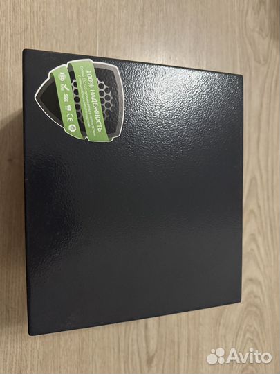 Сейф с кодовым замком