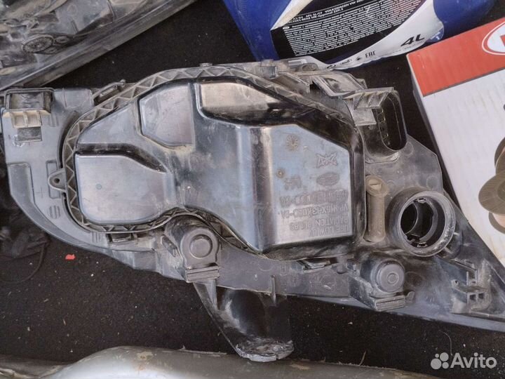 Фара на ford focus 2