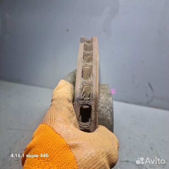 Передний тормозной диск bmw x5 e70 n62b48