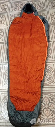 Спальный мешок для походов пуховый trek900 Forclaz