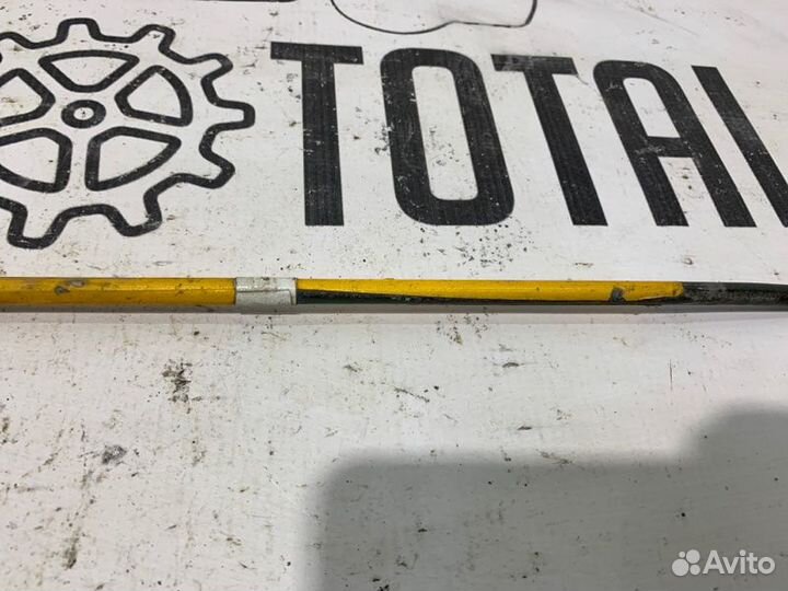 Упор капота Nissan X-Trail T30 QR20DE 2004