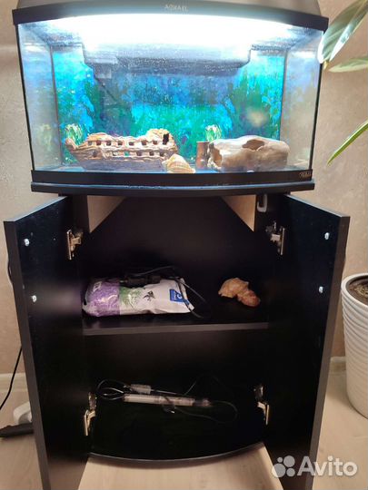 Аквариум с тумбой