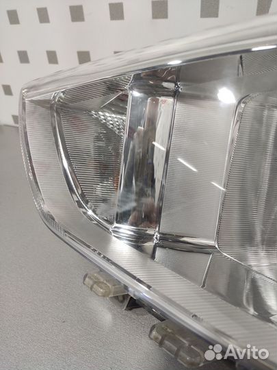 Фара передняя левая Hyundai Creta 1