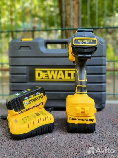 Аккумуляторный гайковерт Dewalt