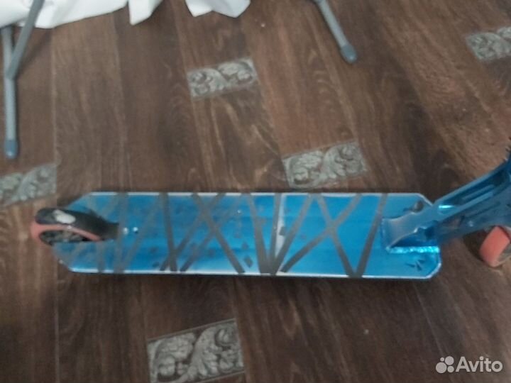 Дека на трюковой самокат