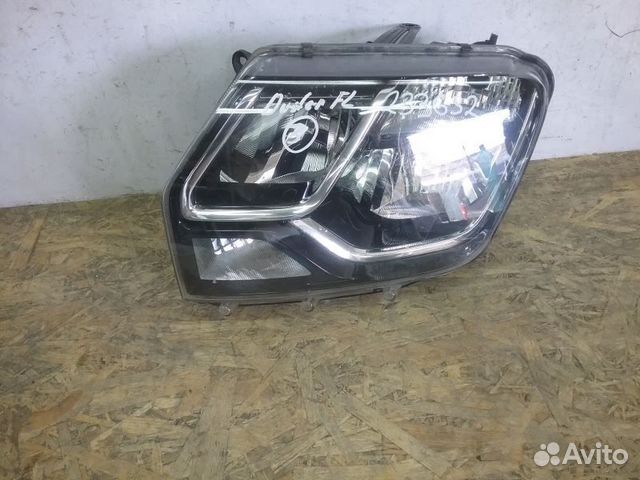 Фара передняя дастер. Фара рено дастер 2019. 260605020r фара передняя левая. Фара передняя правая рено дастер. Правая фара дастер.
