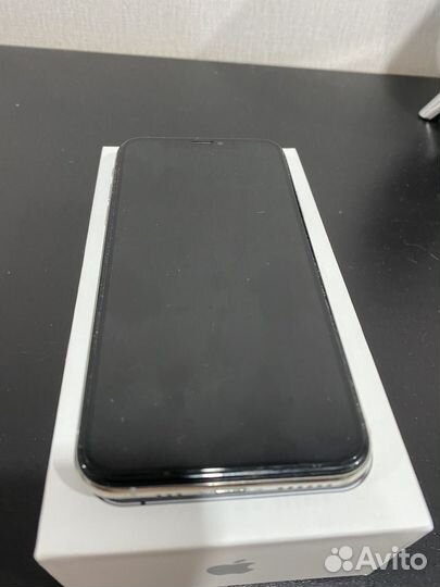 iPhone Xs, 64 ГБ