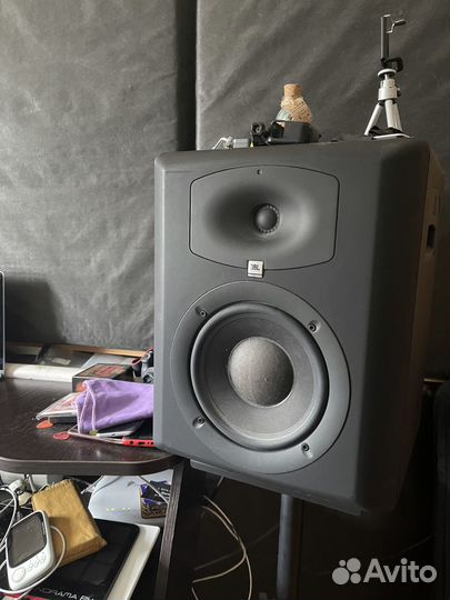 Студийные мониторы jbl lsr 6328p