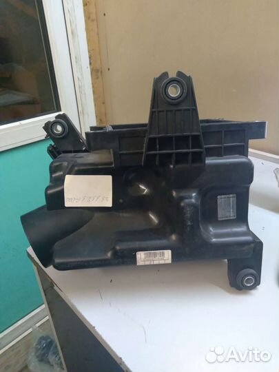 Корпус воздушного фильтра низ Kia Rio 2005 - 2011