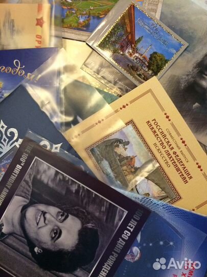 Марки России, наборы, буклеты, 12 шт