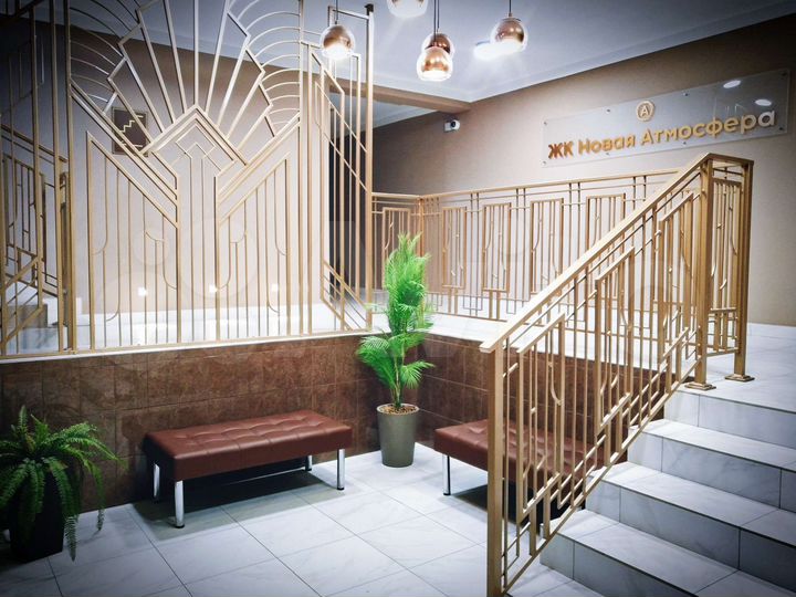 2-к. квартира, 43 м², 1/9 эт.