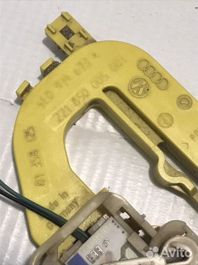 Датчик уровня топлива audi a8 d3. 2005г