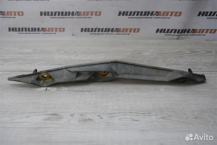 Кронштейн переднего бампера правый Форд Фокус 1