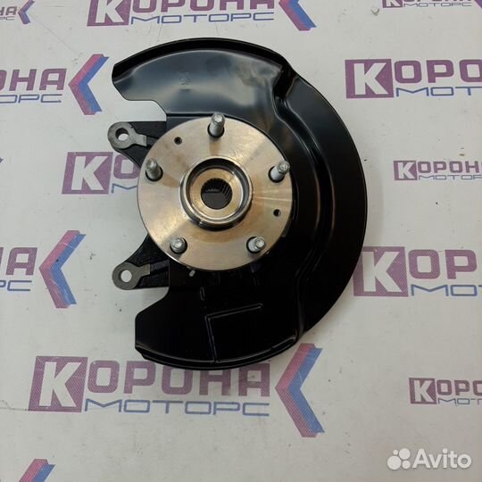 Кулак поворотный передний левый