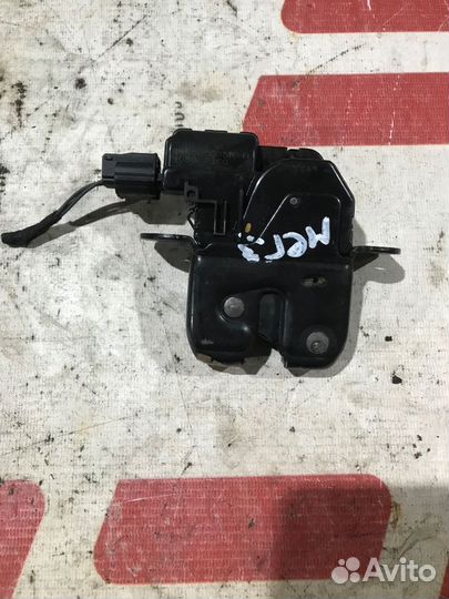 Замок багажника Renault Megane III (2008—2014)