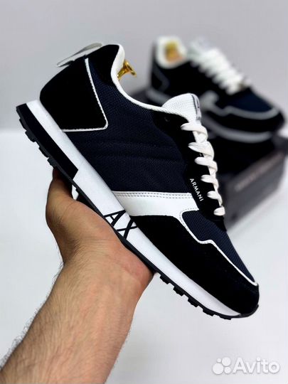 Кроссовки Armani спортивные