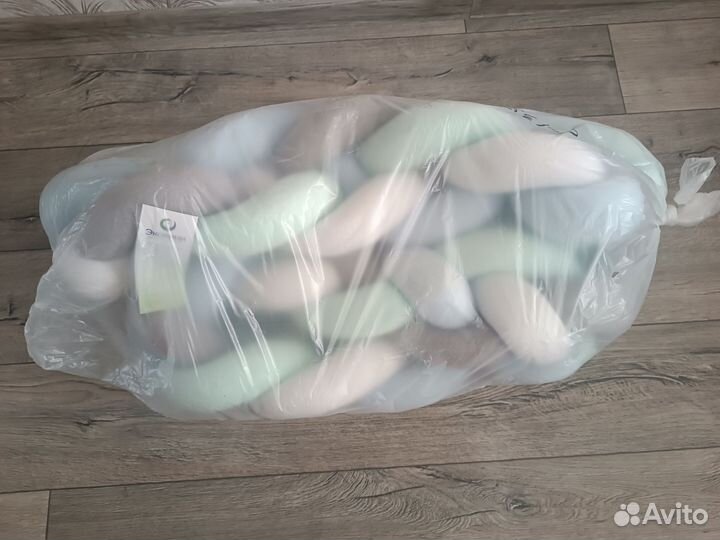 Бортик косичка в кроватку