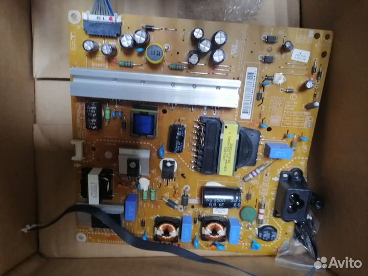 LG 42LB536V(на запчасти)